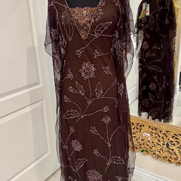 Elegant hand beaded‎ Brown Sheer Floral midi Dress - Picture 6 of 6
